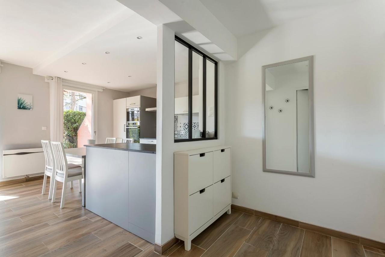 Suite Granges En Rez-De-Jardin Pour 4 Voyageurs Lyon Exteriör bild