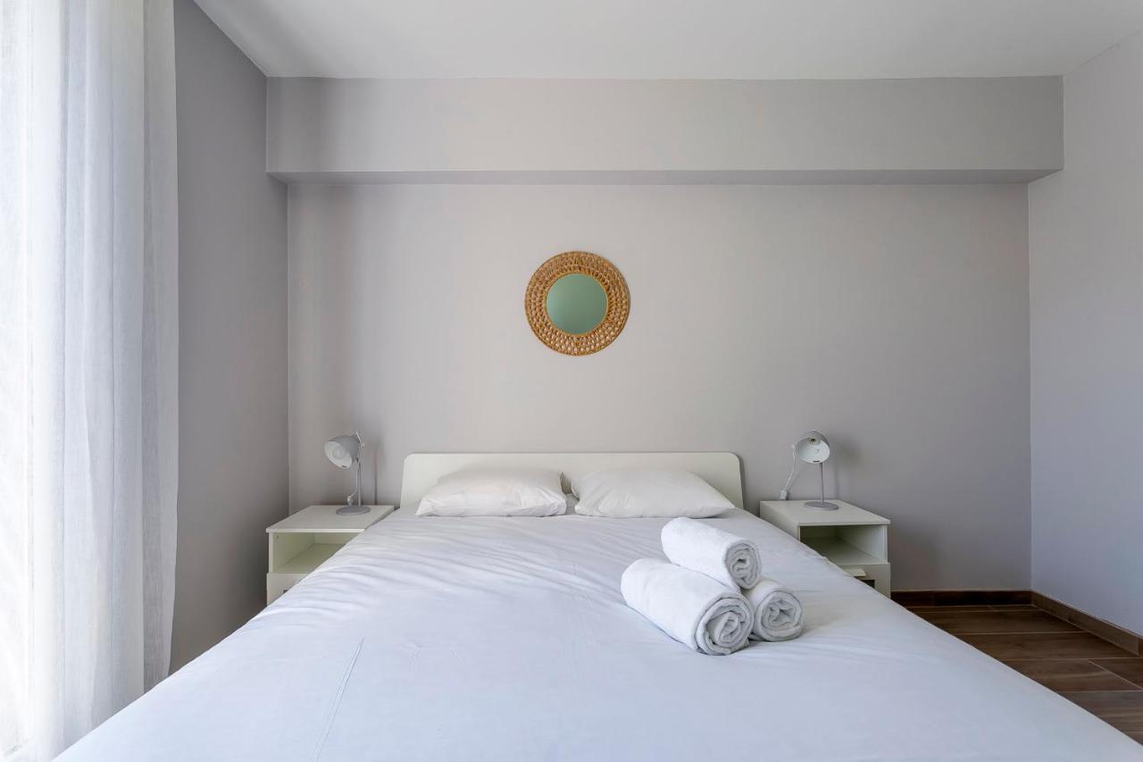 Suite Granges En Rez-De-Jardin Pour 4 Voyageurs Lyon Exteriör bild
